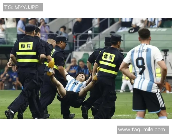 韩国足球世预赛激战正酣球迷热情高涨期待精彩对决